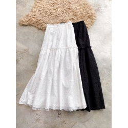 Yura Eyelet Skirt 